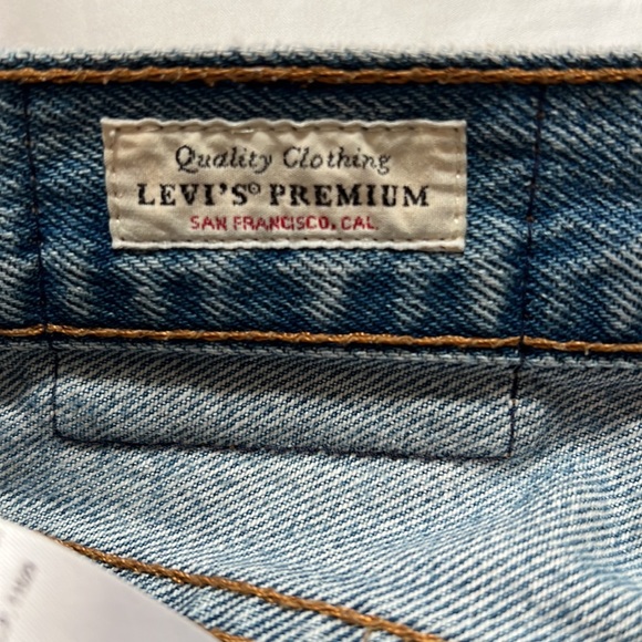 Levi’s Jeans - Picture 2 of 6